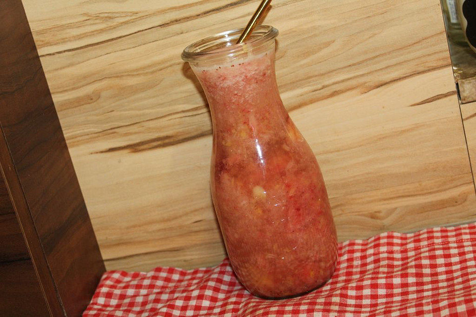 Ananas-Erdbeer-Smoothie