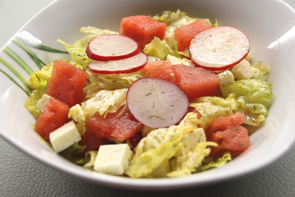 Sommerlicher Schafskäse-Melonen-Salat