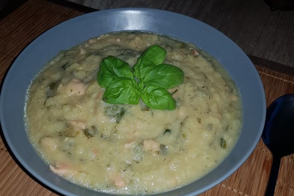 Feine Kartoffelsuppe mit Lachs