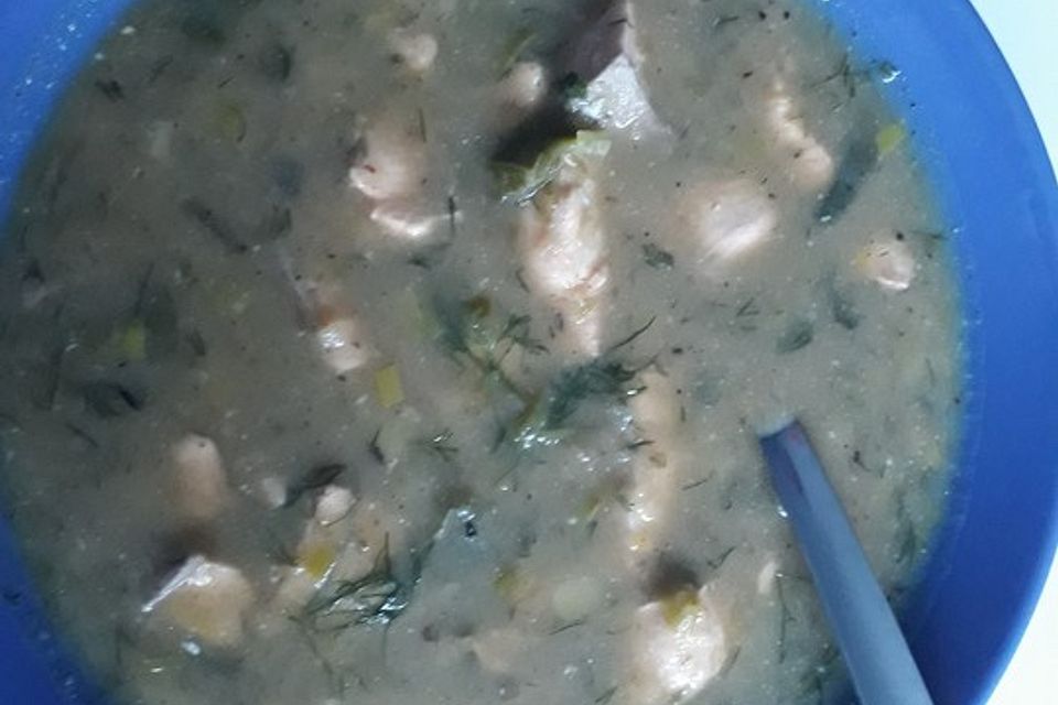 Feine Kartoffelsuppe mit Lachs