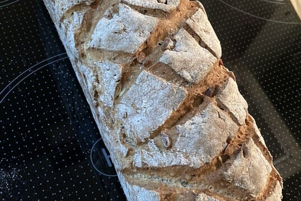 Einfaches Dinkel-Weizen Vollkornbrot