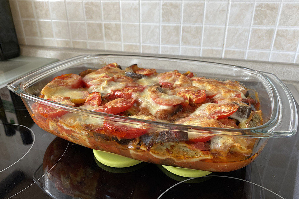 Maultaschen-Tomaten-Auberginen Auflauf