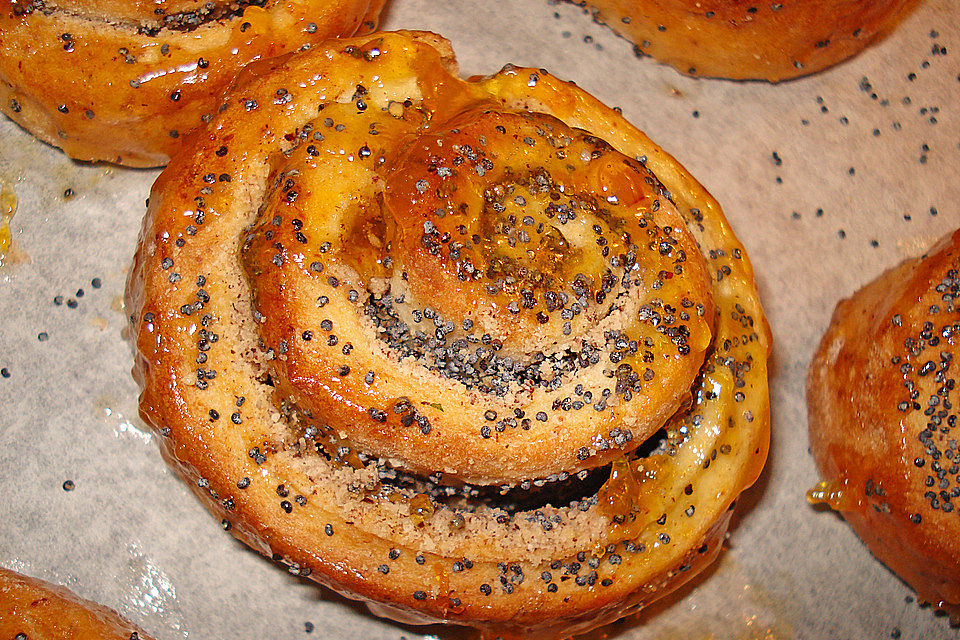 Mohnschnecken mit Marmelade