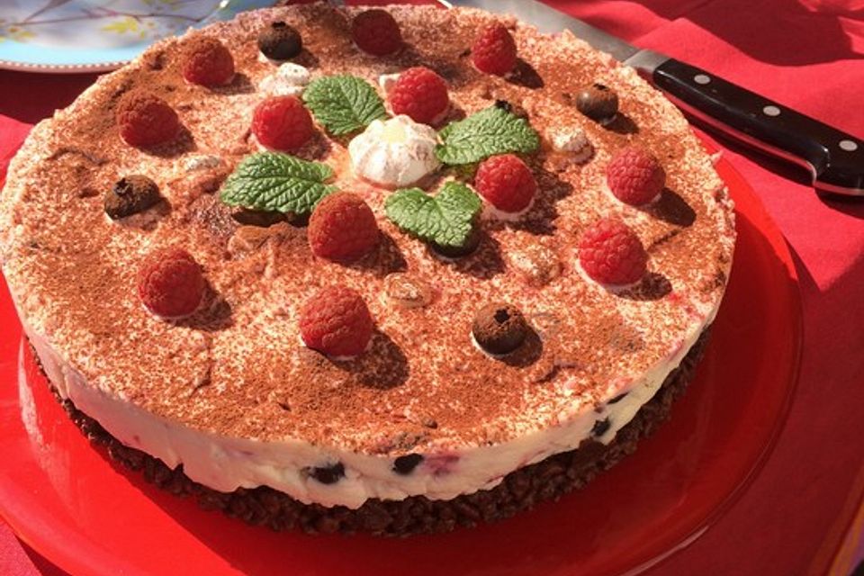 Blaubeertorte mit raffiniertem Schokoboden