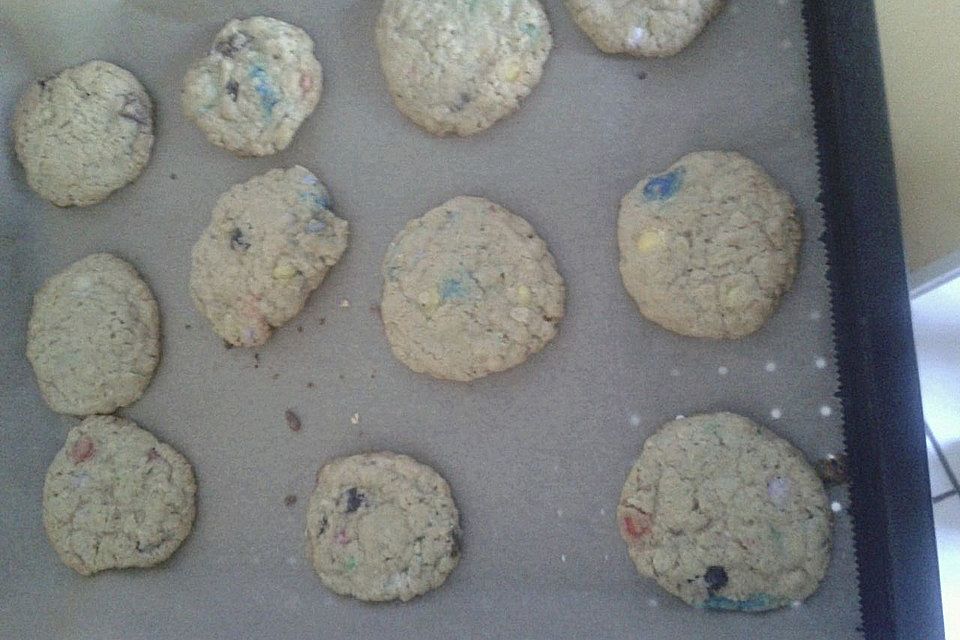 Bunte Cookies als Backmischung