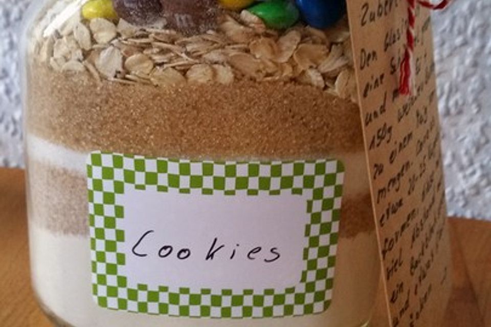 Bunte Cookies als Backmischung