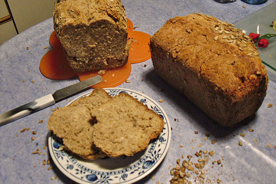 Sechskernbrot mit Weizensauerteig „Robert“