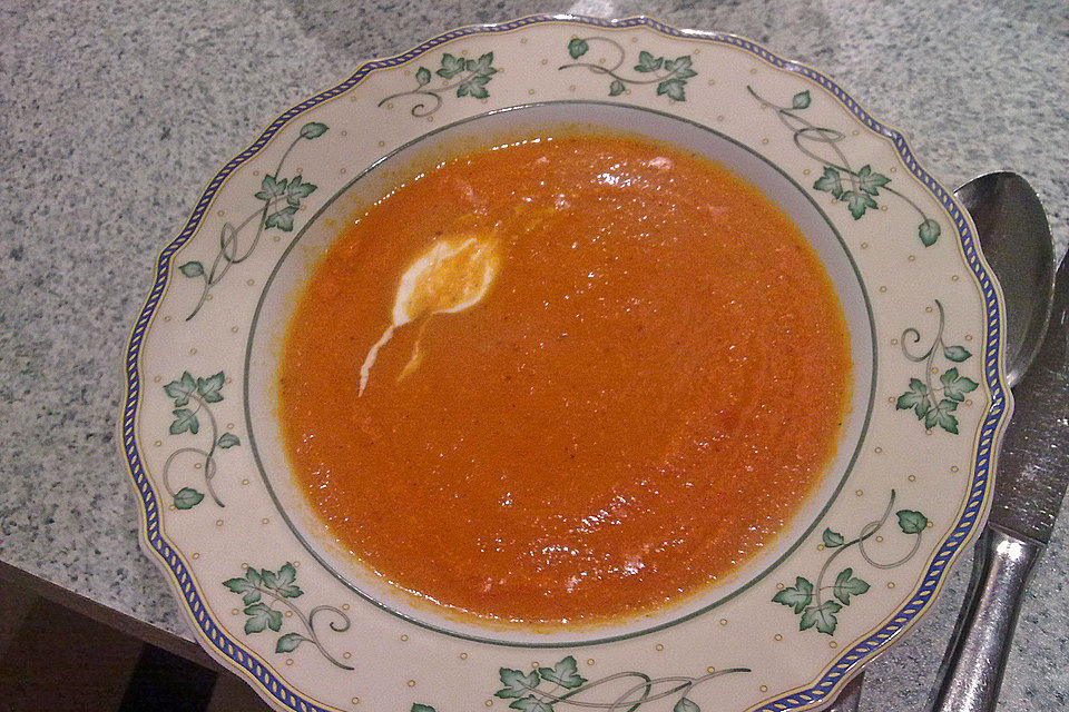 Tomaten-Möhren-Suppe