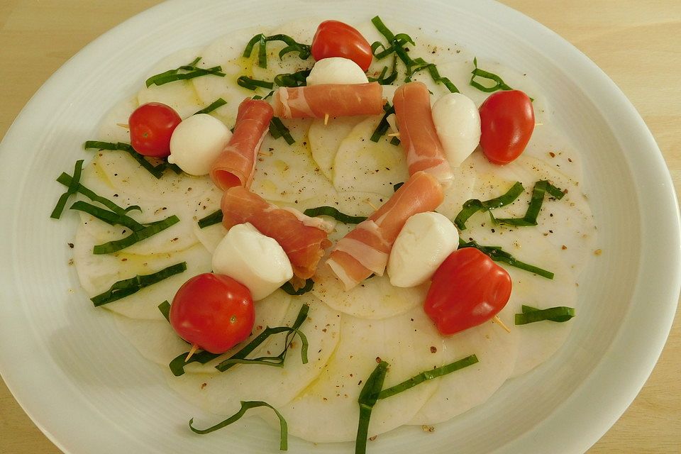 Mairübchen-Carpaccio mit Bärlauch