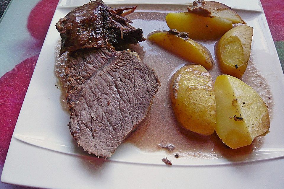 Rinderbraten im Römertopf