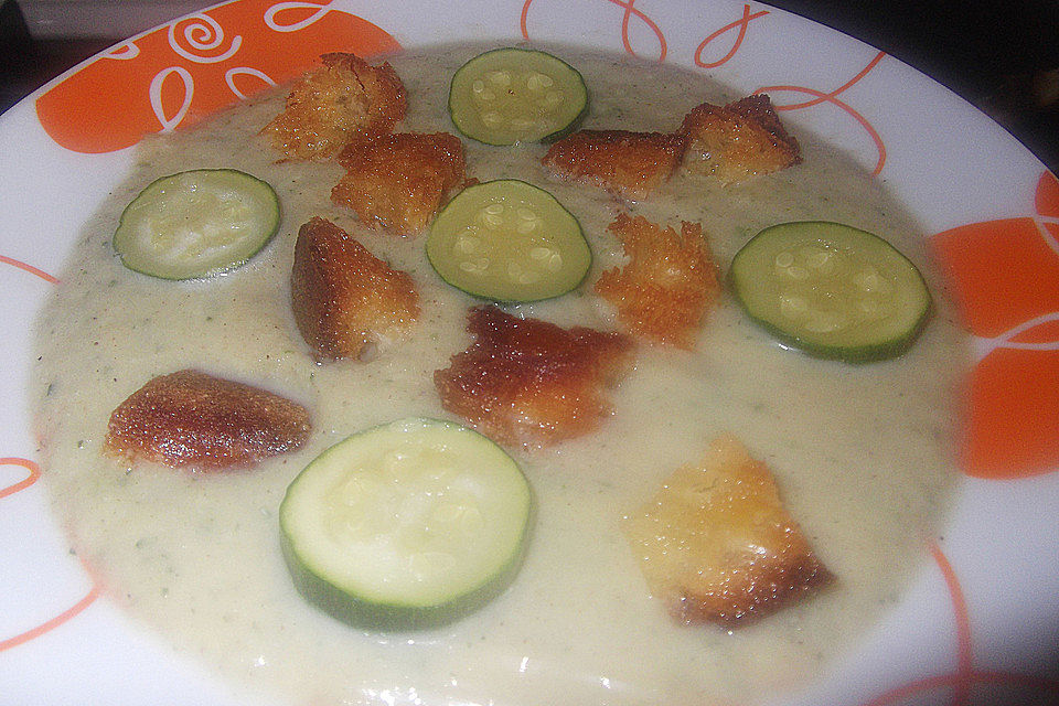 Zucchinicremesuppe