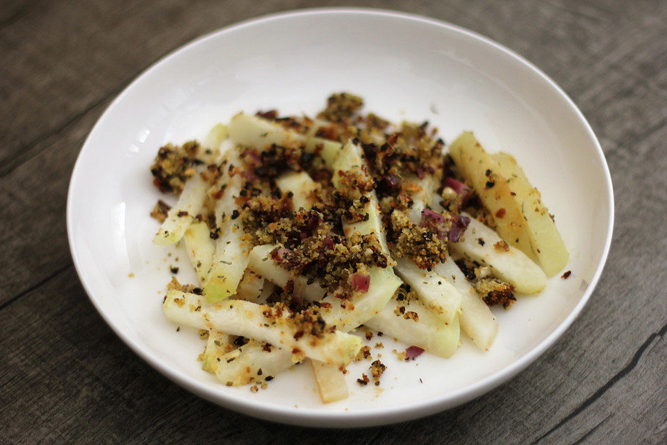 Überbackener Kohlrabi mit Kräuterbröseln