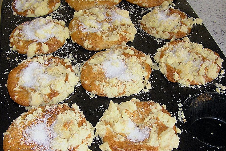 Birnenmuffins mit Butterstreusel