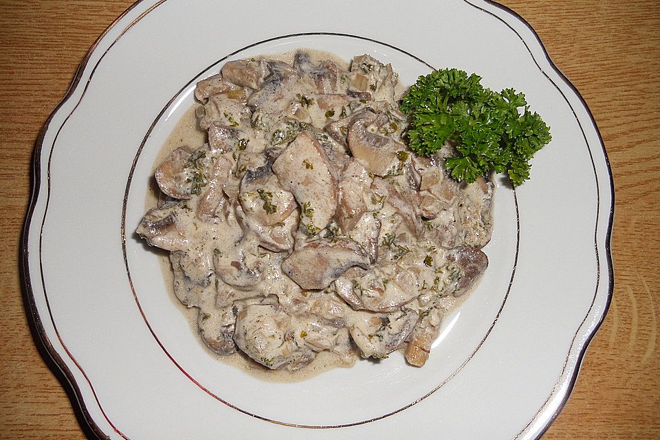 Champignons in Sahnecreme