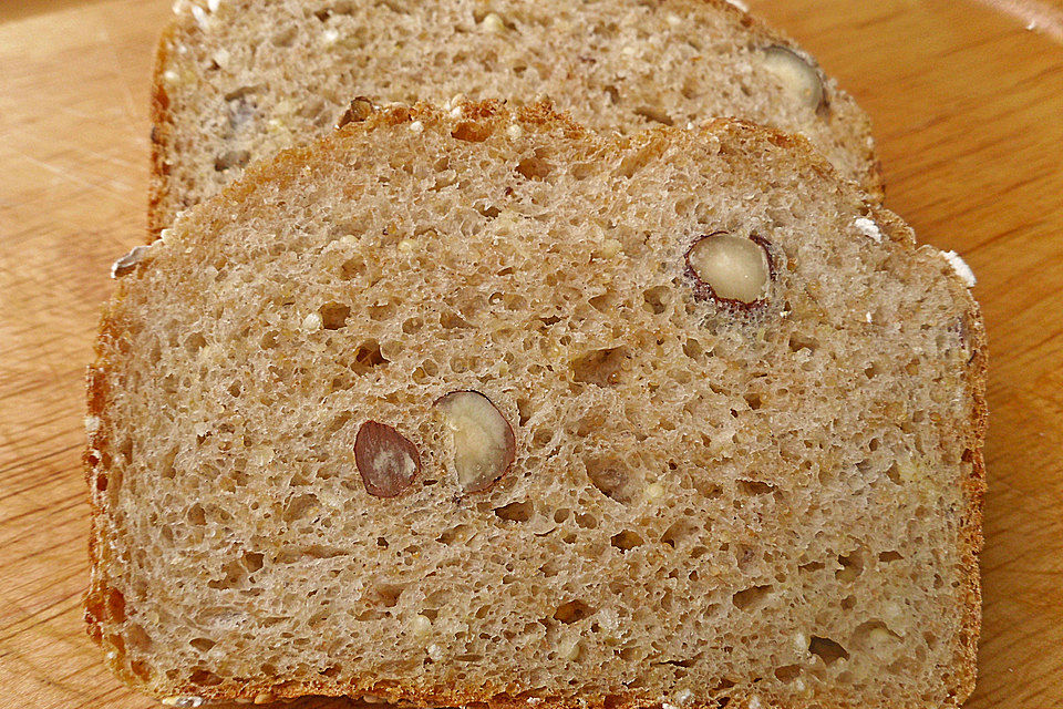 Amaranth-Hirse-Dinkel-Brot