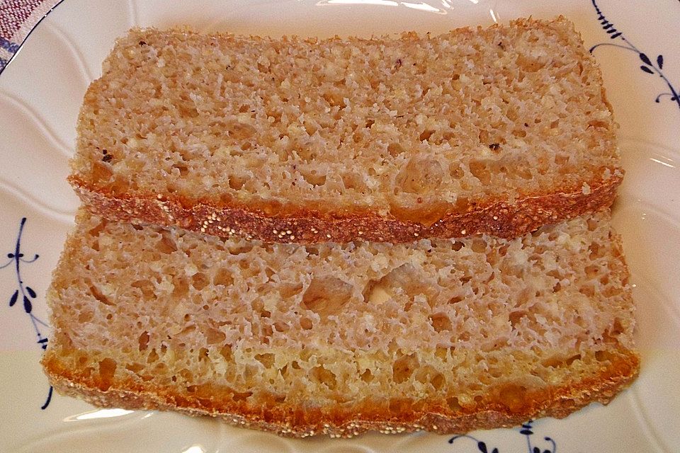 Amaranth-Hirse-Dinkel-Brot