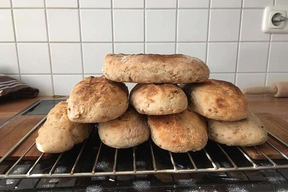 Zwiebelbaguette mit Oregano