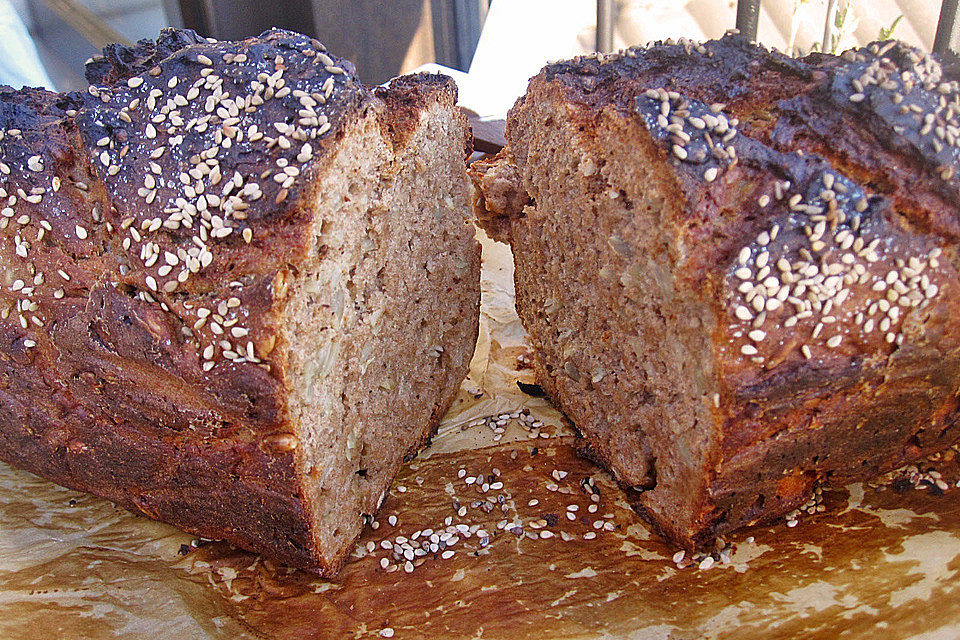 Buttermilch-Honig-Vollkornbrot