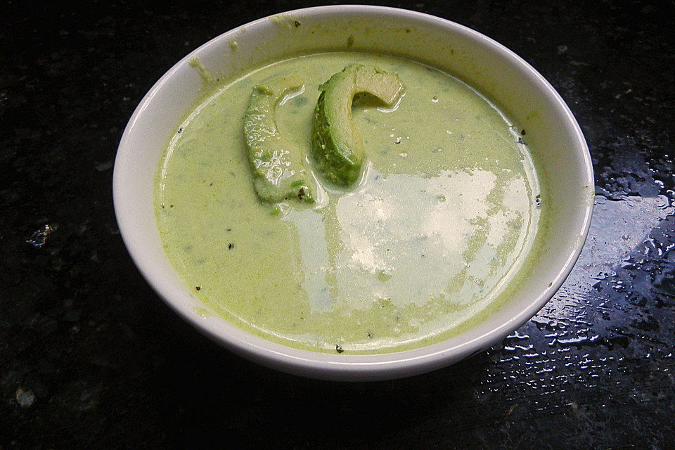 Avocadocremesuppe