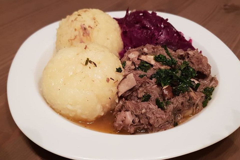 Kaninchenragout in Rotwein