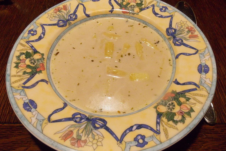 Spargelcremesuppe à la Didi