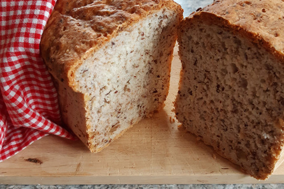 Glutenfreies Walnussbrot