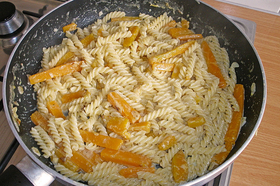 Pasta mit Kürbis