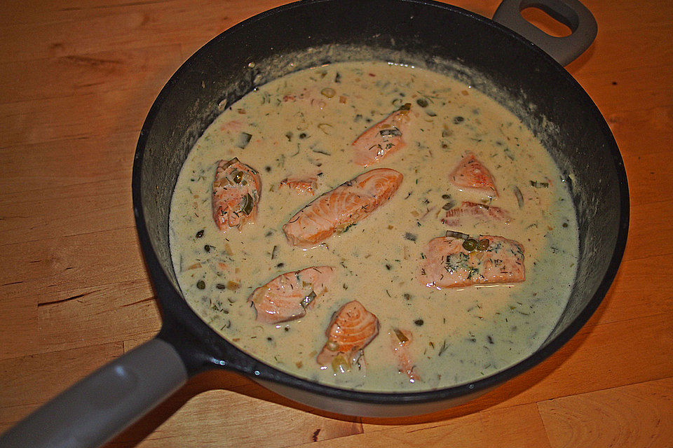 Lachs in Sahnesauce