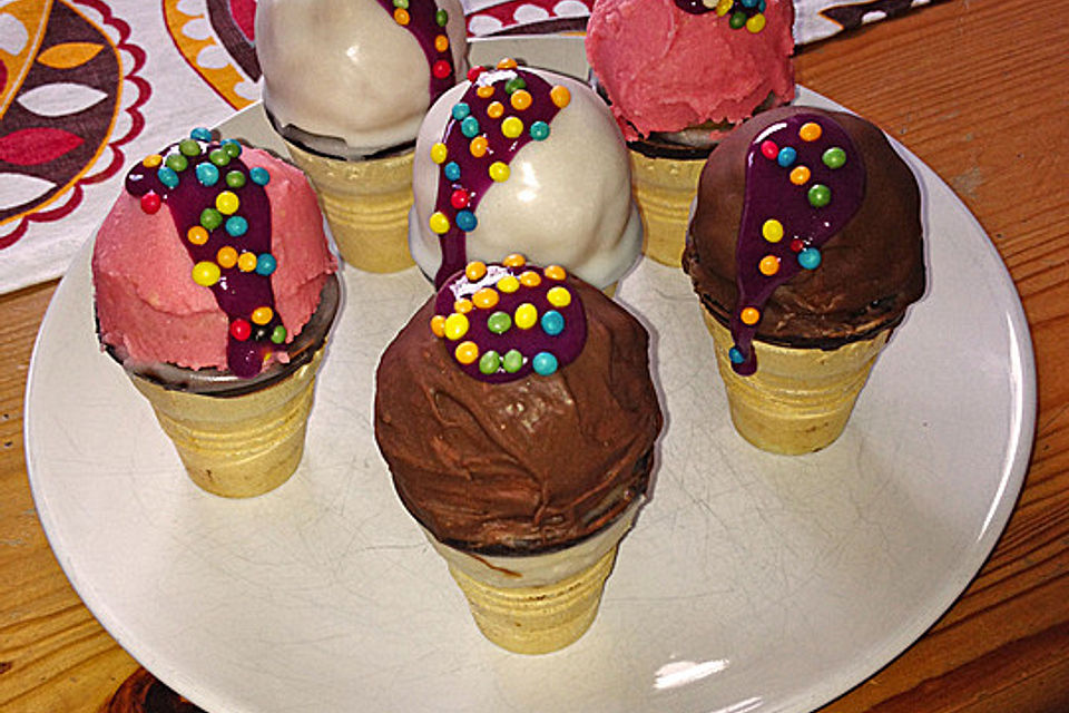 Eisbecher Cake Pops