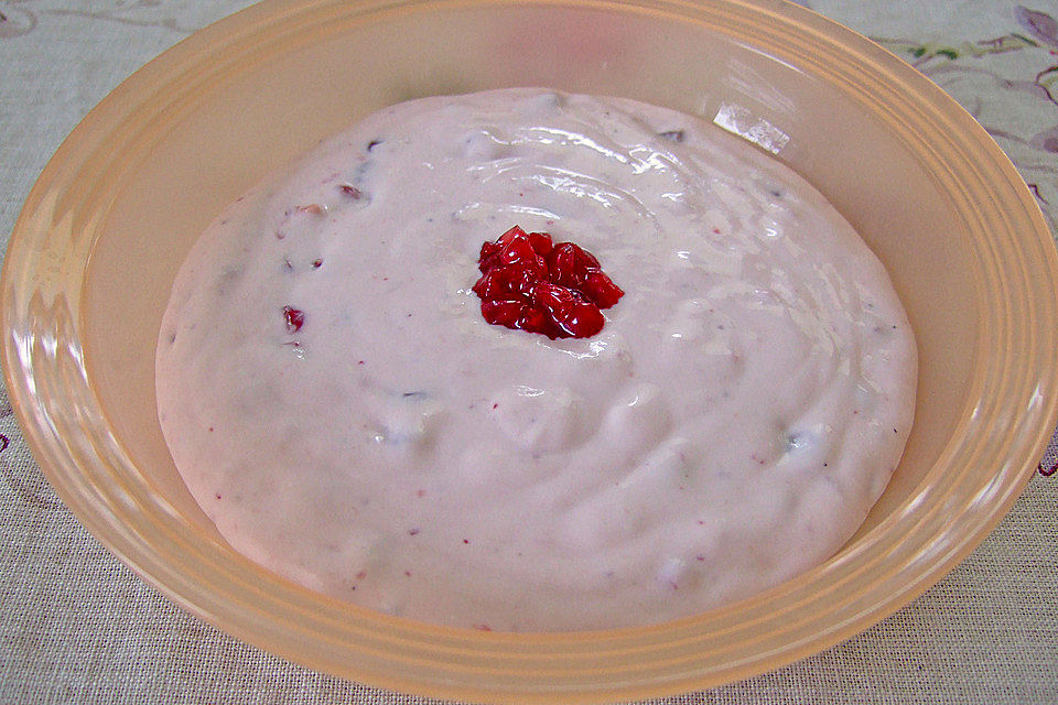 Preiselbeer-Meerrettich-Dip