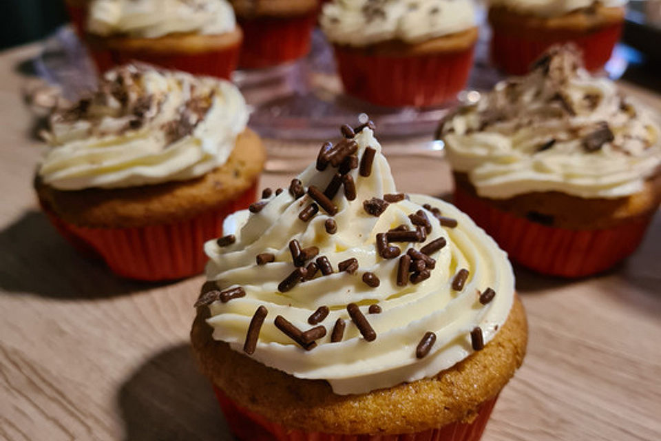 Banana-Split-Cupcakes