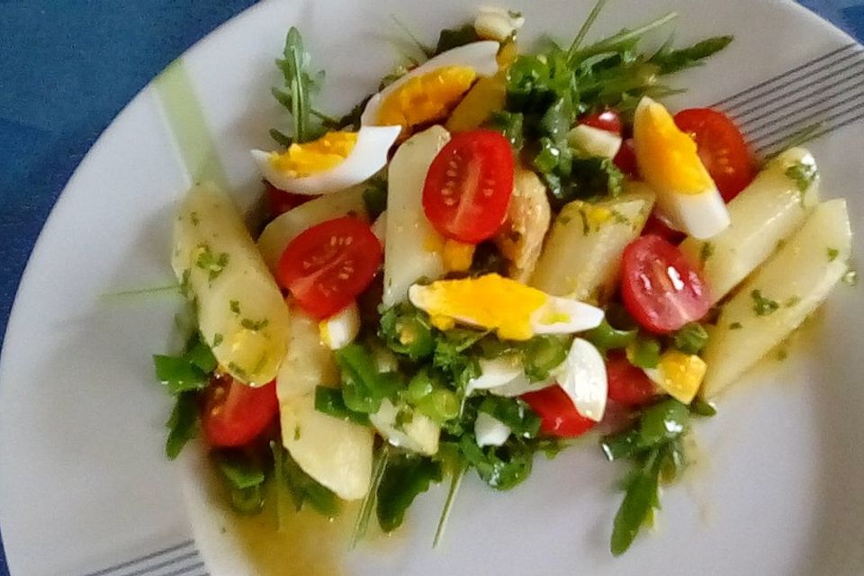 Spargelsalat mit Eierdressing