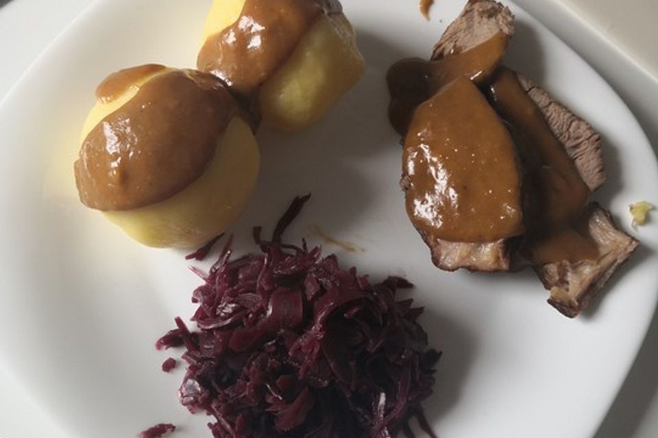 Rinderbraten in dunkler Biersauce