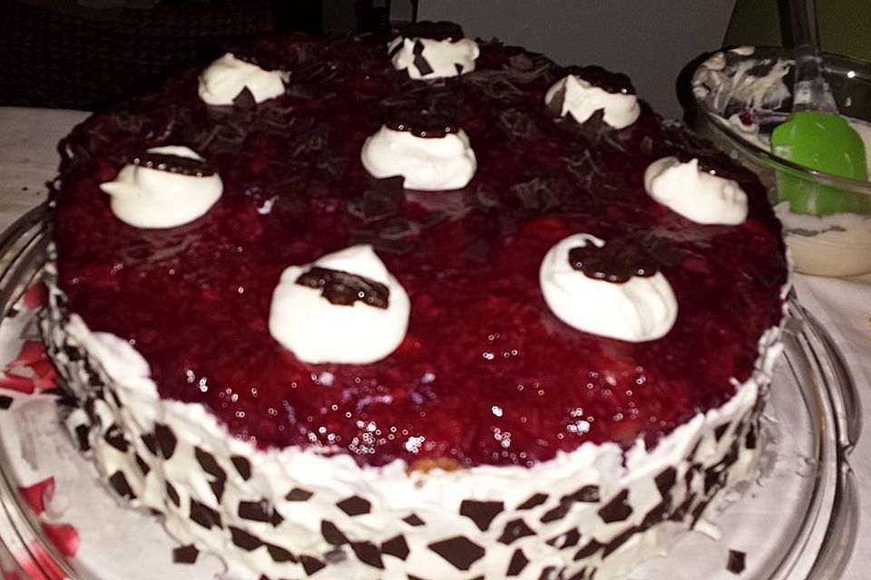 Stracciatella-Kirsch-Torte