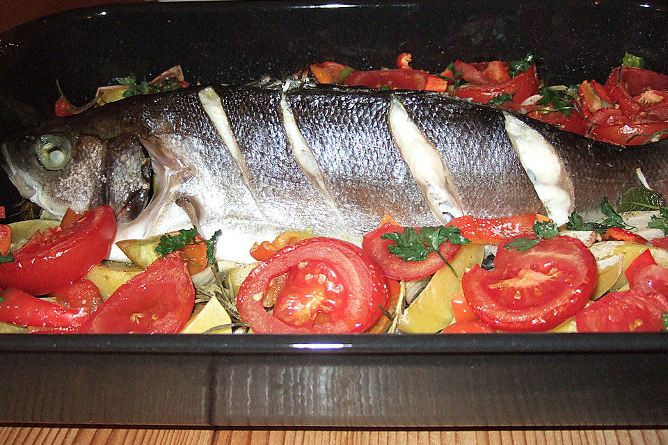 Tomatenfisch aus dem Ofen