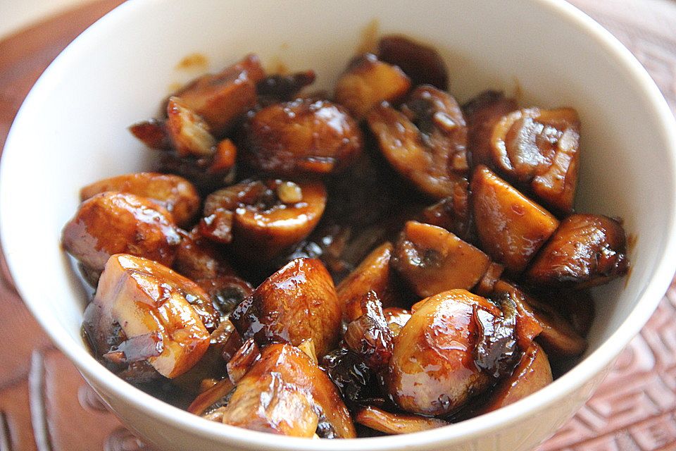 Champignons in Balsamico