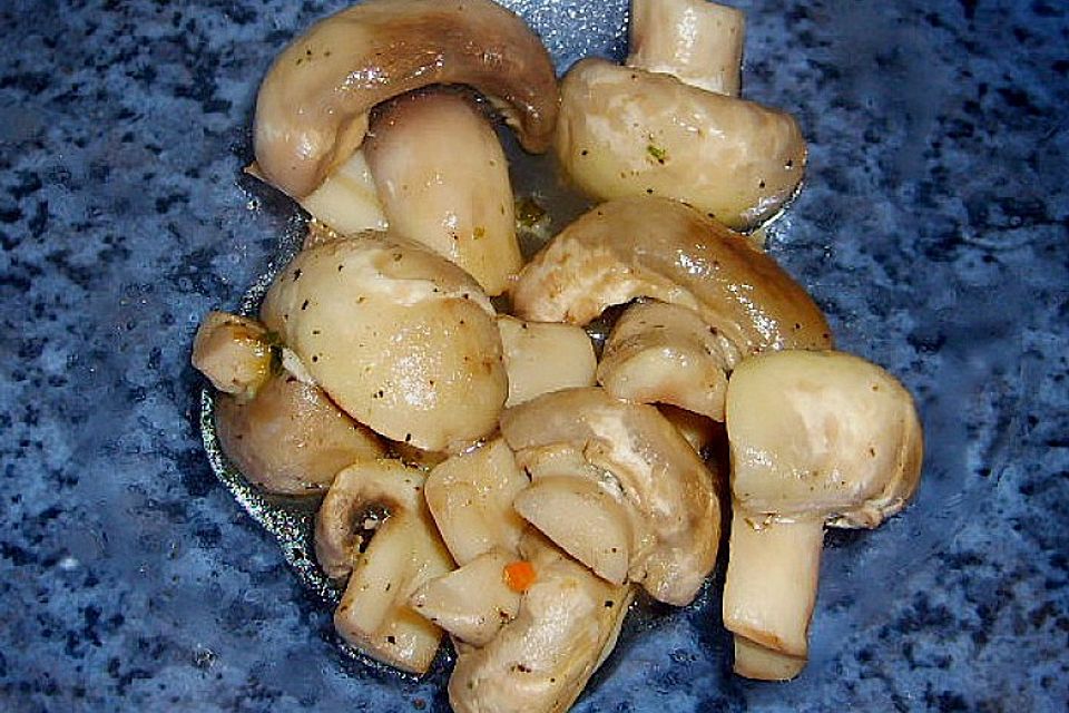 Marinierte Champignons