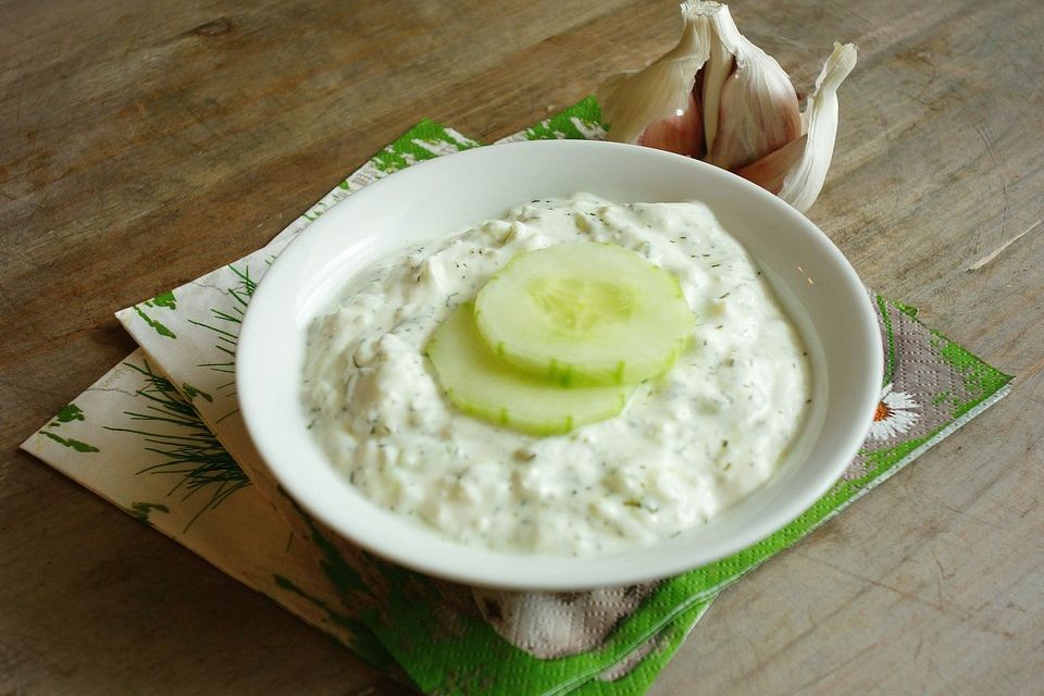 Tzatziki light