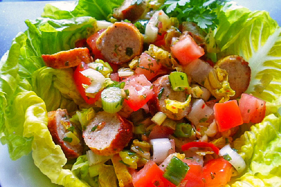 Bratwurstsalat mit Sellerie