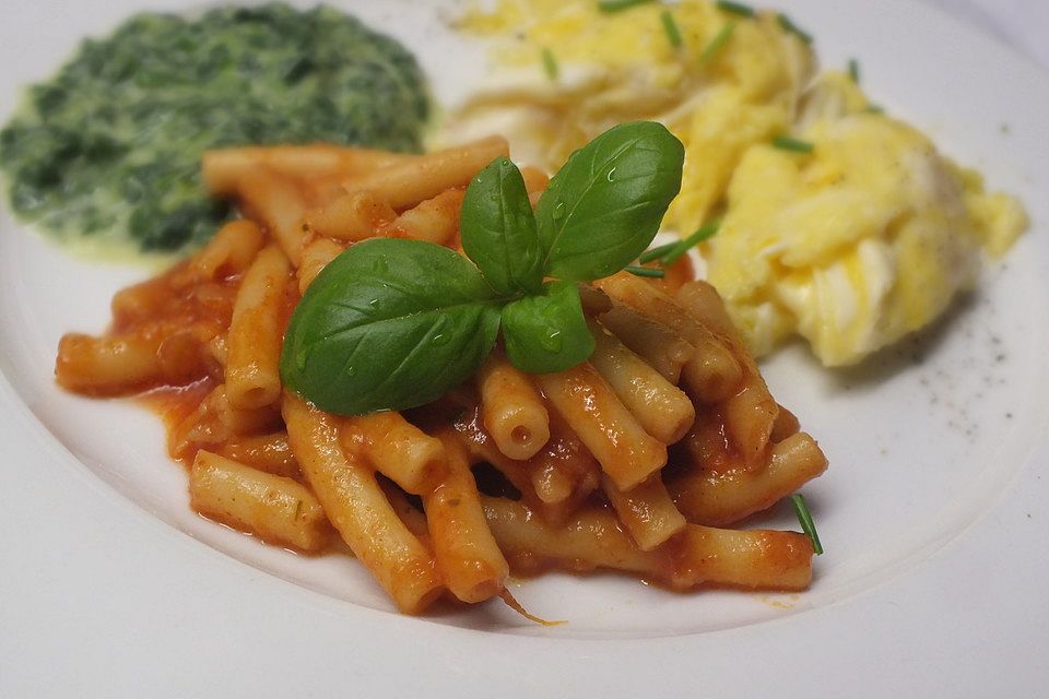 Gebratene Tomatenspaghetti