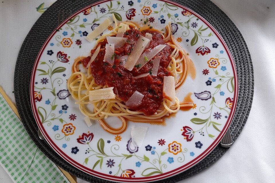 Gebratene Tomatenspaghetti