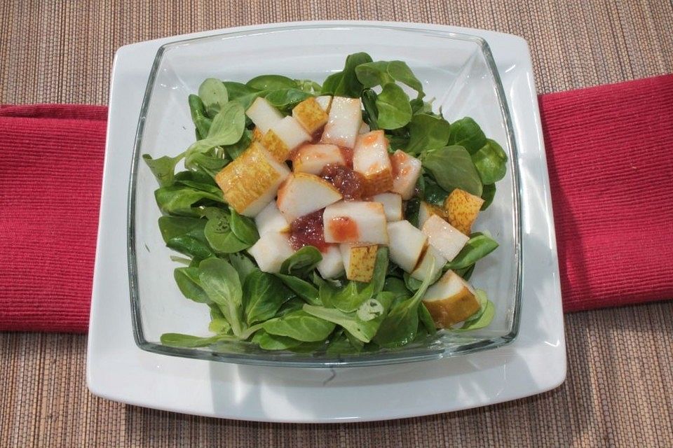 Feldsalat mit Himbeer-Vinaigrette