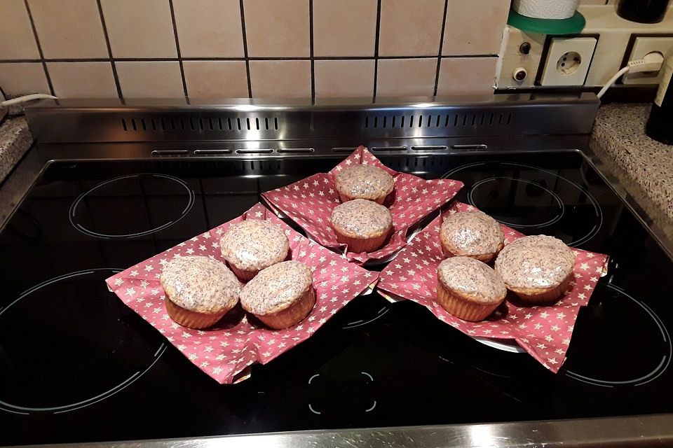 Stevia-Zwetschgenmus-Mohn-Muffins