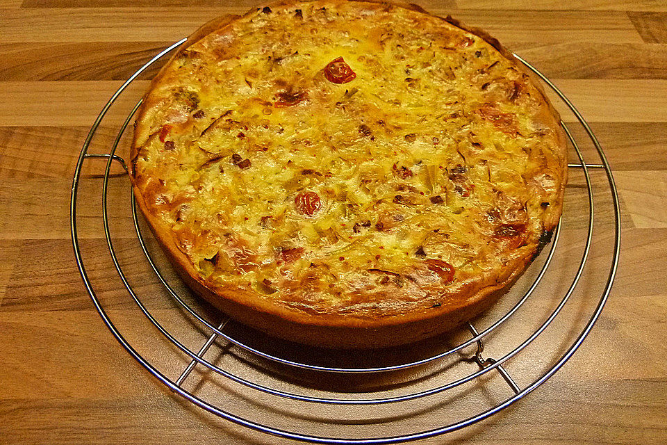 Sauerkraut-Tomaten-Lauchquiche