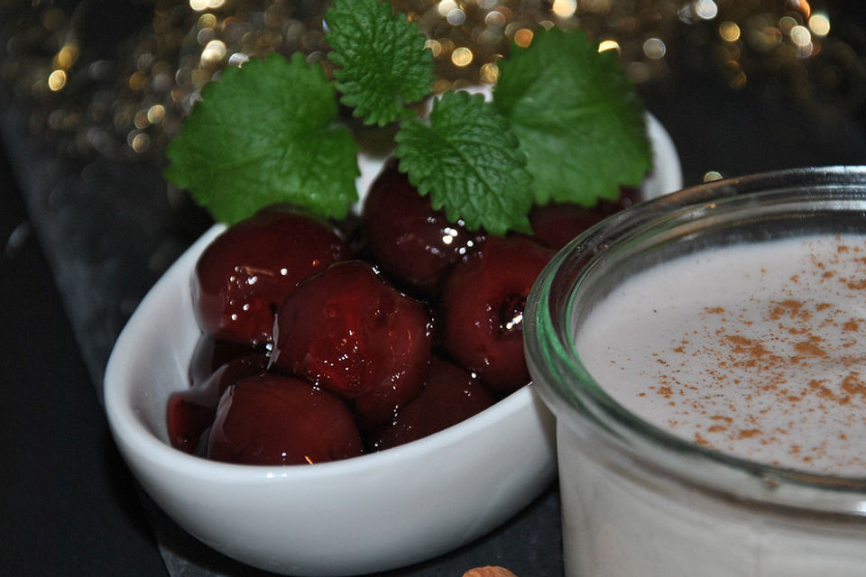 Sahnequarkcreme mit Glühweingrütze