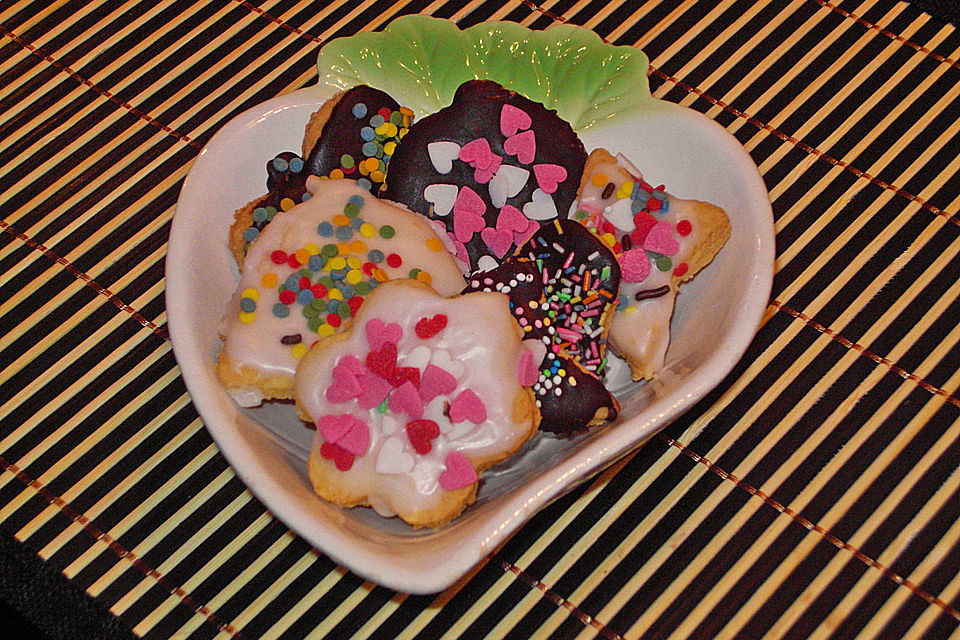 Weihnachtsplätzchen mit Zuckerguss