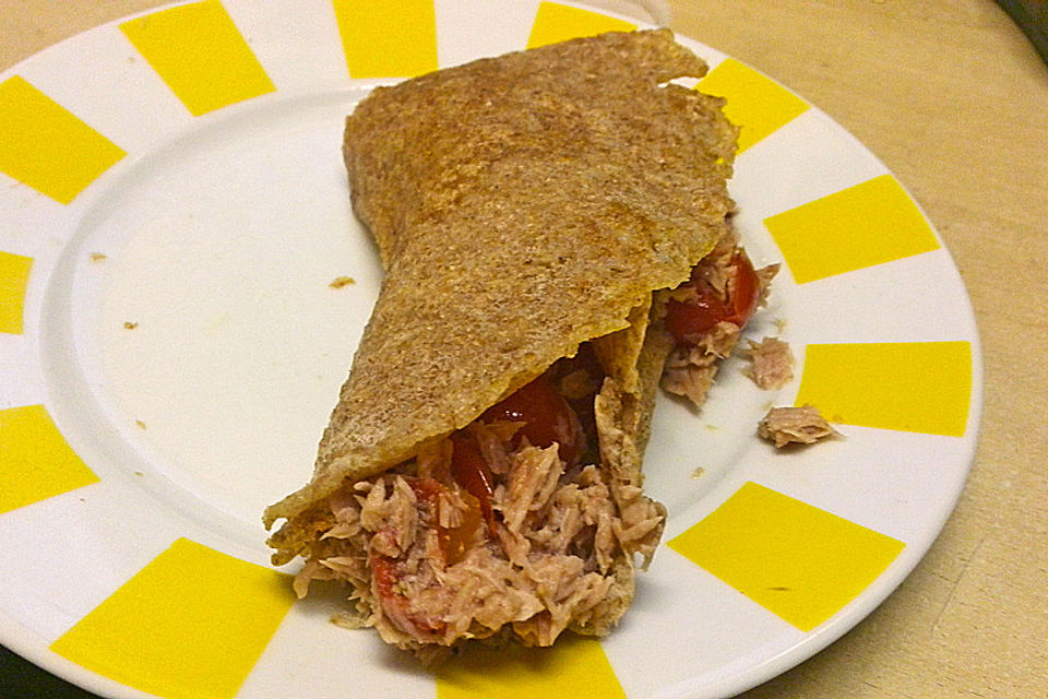 Thunfisch-Tomaten-Wraps