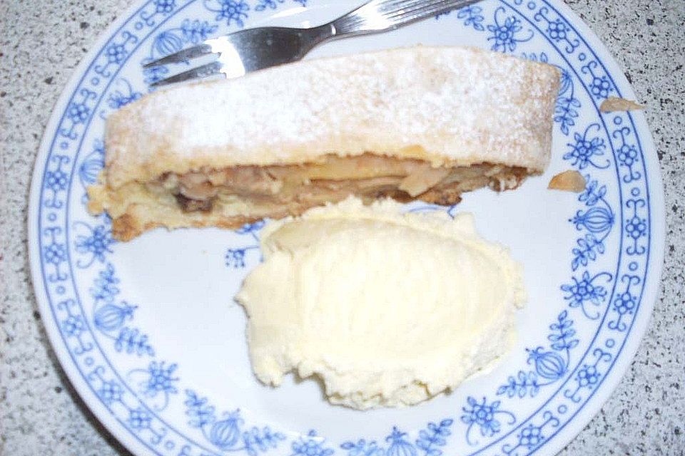 Apfelstrudel