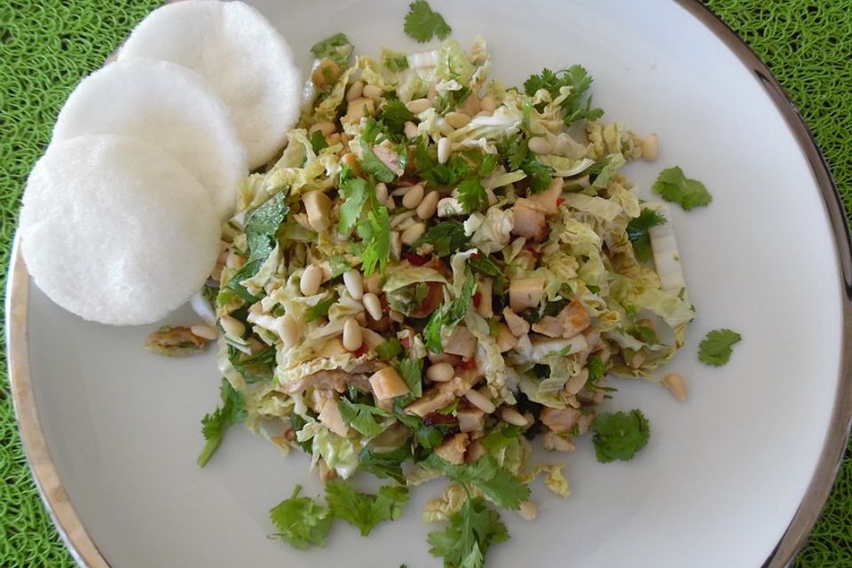 Chinakohl-Huhn Salat vietnamesisch