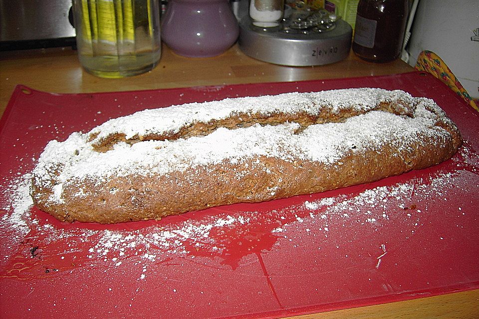 Marzipanstollen ohne Rosinen